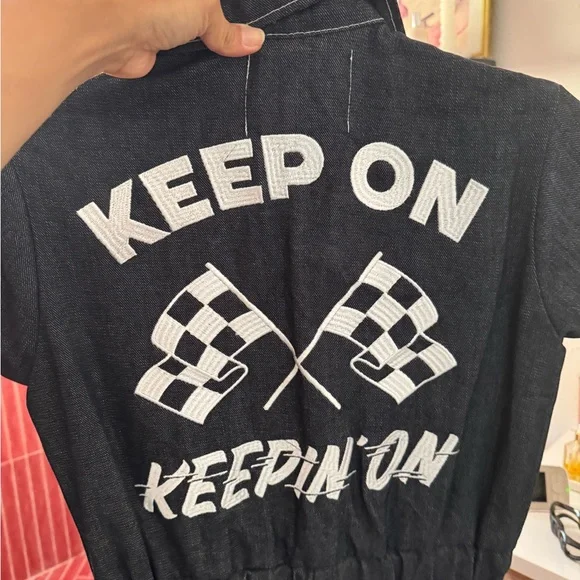 Understated Leather Keep on Keeping On Denim Jumpsuit Sz S - Picture 8 of 8